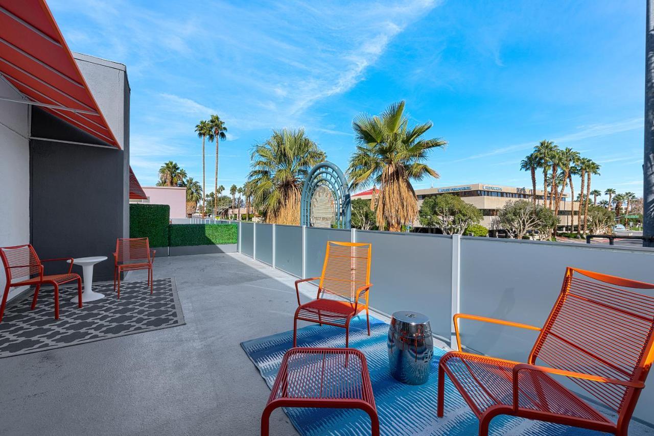 Hotel The Twist Palm Springs Esterno foto
